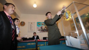 seçimlerde nazarbayev kazandı mı