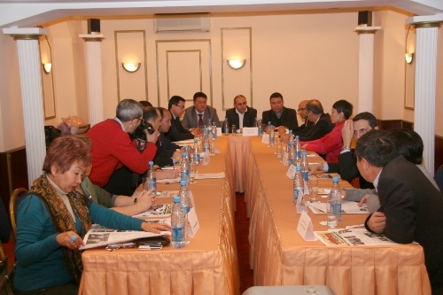 avrasya-arastirma-enstitusu-ilk-toplantisini-almati-da-yapti