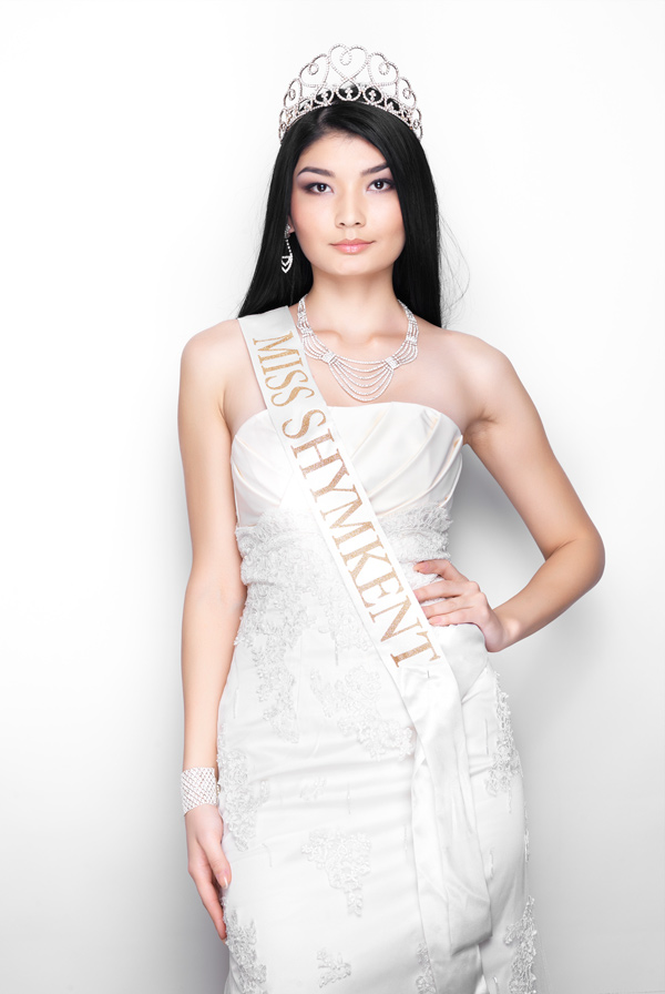 miss kazakhstan 2013