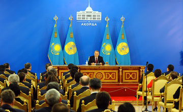 nazarbayev işadamlarıyla buluştu