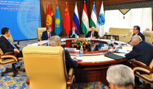 В.Путин участвует в саммите ШОС в Бишкеке