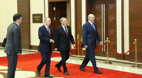 nazarbayev-putin-lukasenko-uclu-zirvesi-ertelendi2